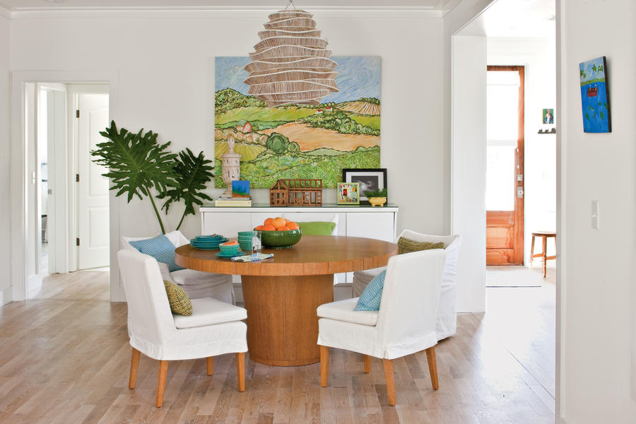How to Make a Small Dining Room look Bigger